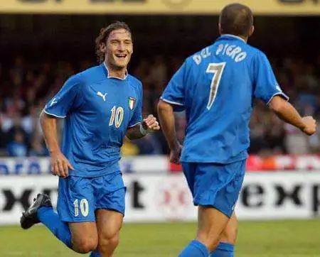 轻且充满活 轻且充满活