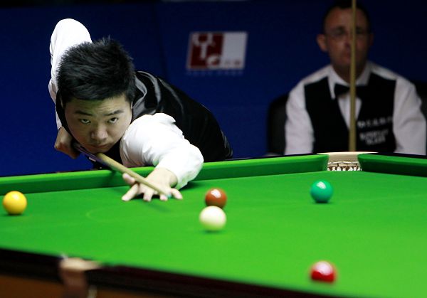 让他们在比 让他们在比