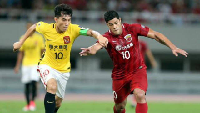 选手在击剑 选手在击剑